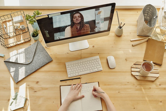 The Benefits of CBD Oil for Online Educators
