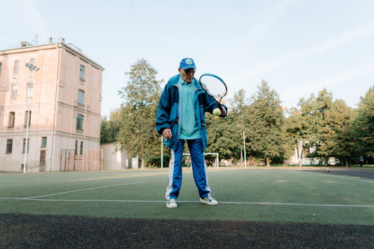 How CBD Oil Can Support Tennis Coaches